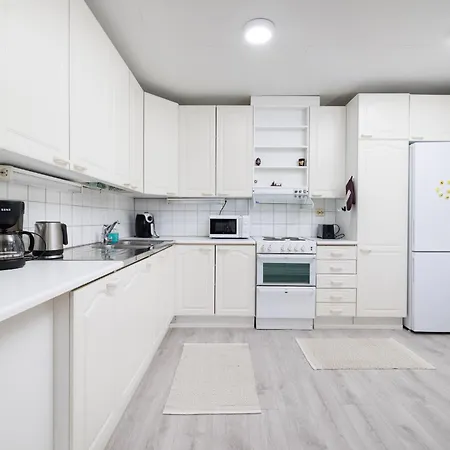 شقة Spacious 1br Near Center, Free Parking *