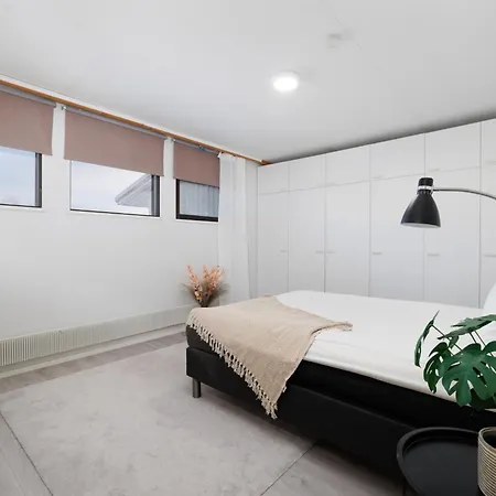 شقة Spacious 1br Near Center, Free Parking