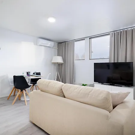 شقة Spacious 1br Near Center, Free Parking *
