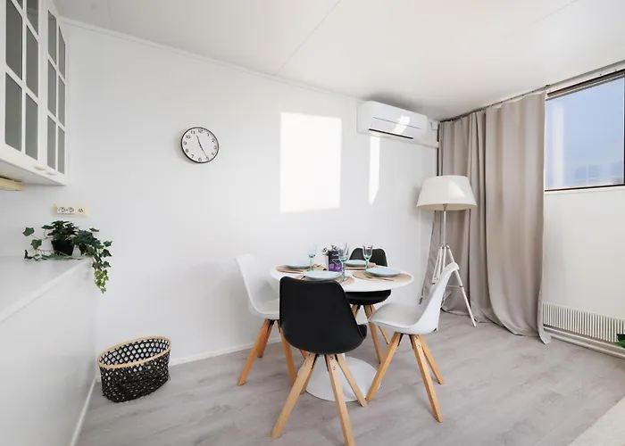 Appartamento Spacious 1Br Near City Center, Free Parking By Feelshome Oulu