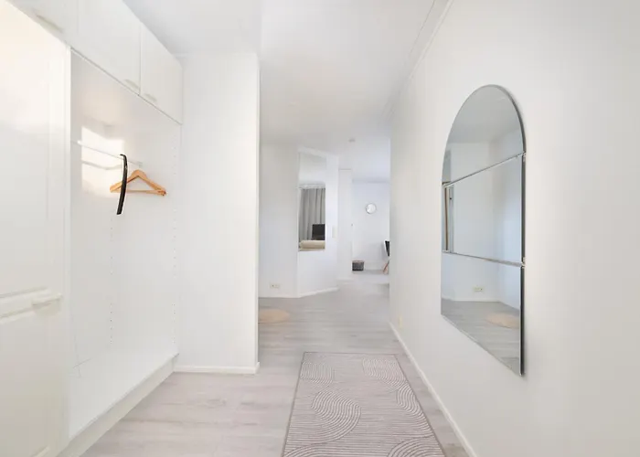 公寓 Spacious 1Br Near City Center, Free Parking By Feelshome