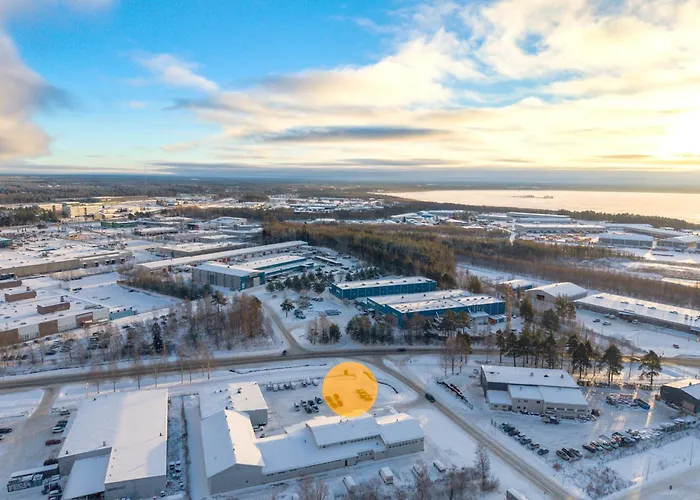 Spacious 1Br Near City Center, Free Parking By Feelshome *